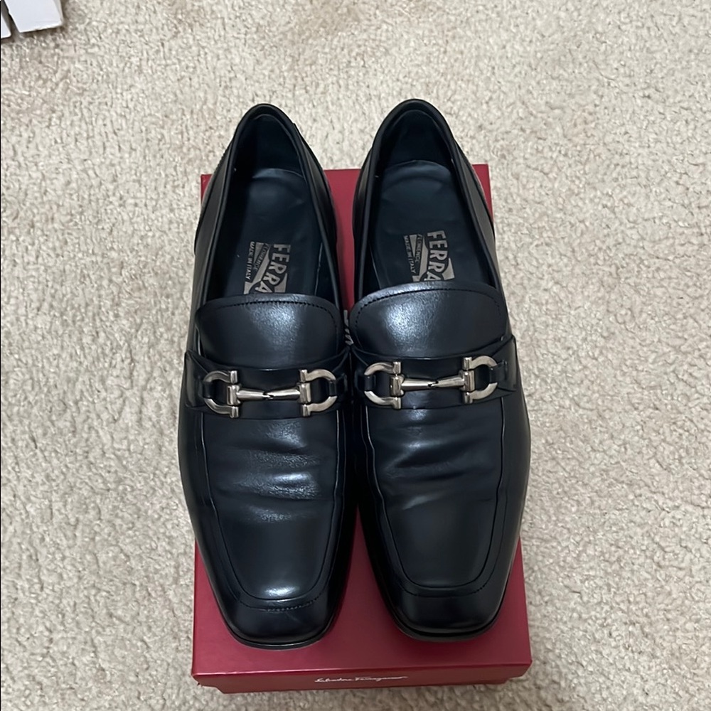 Salvatore Ferragamo Men's Black Leather Loafers